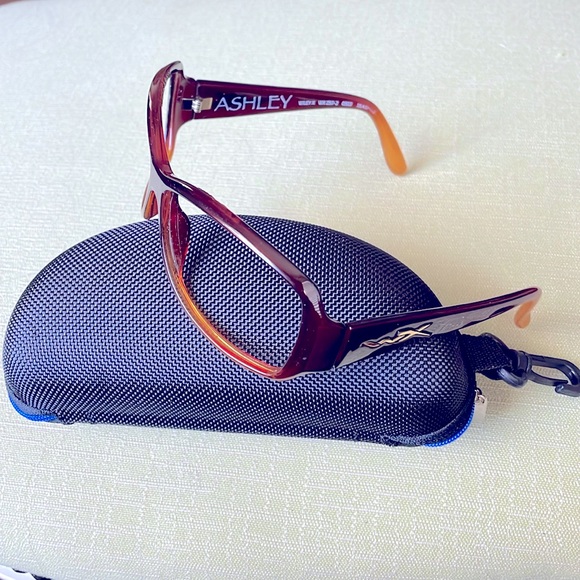 Wiley X Ashley SSASH02 Brown Gloss Fade Eyewear RX-Ready Frame & Case - Picture 2 of 10